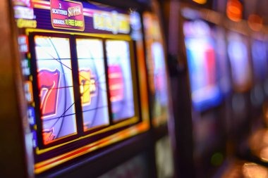 Fishing game interface on gajian 123 platform showing live dealer and catch mechanics